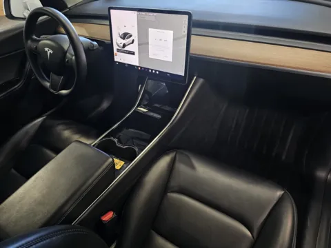 More photos of 2020 Tesla Model Y PERFORMANCE at Premium Autos - Norco, CA