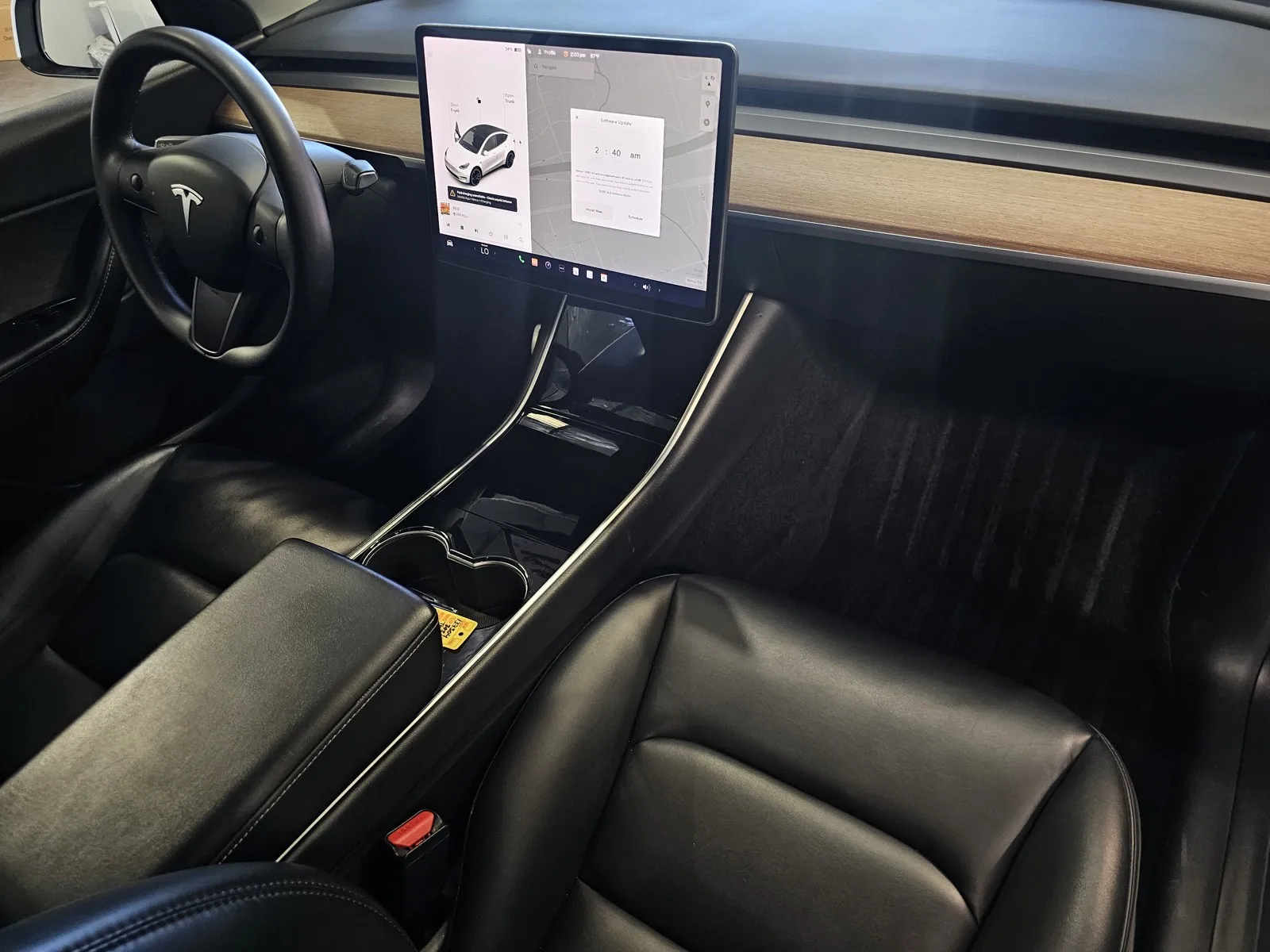 Tesla Model Y photo 5