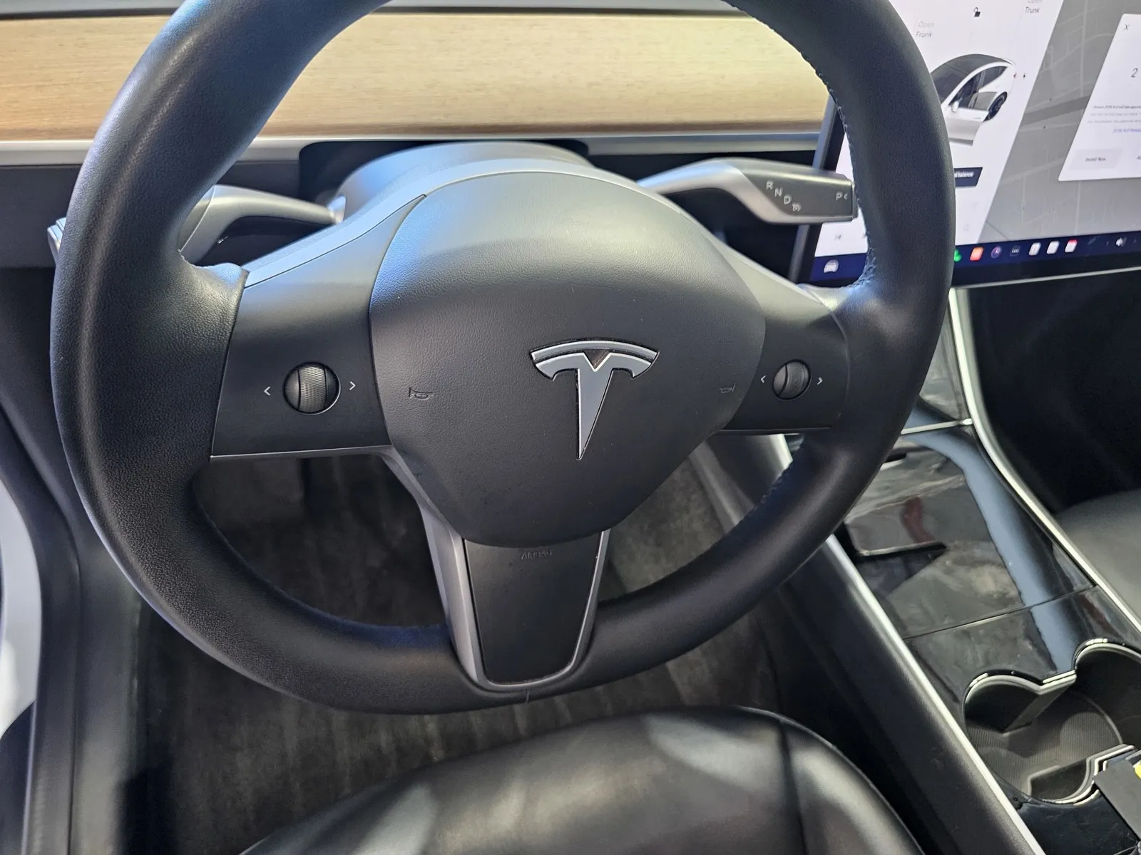 Tesla Model Y photo 15