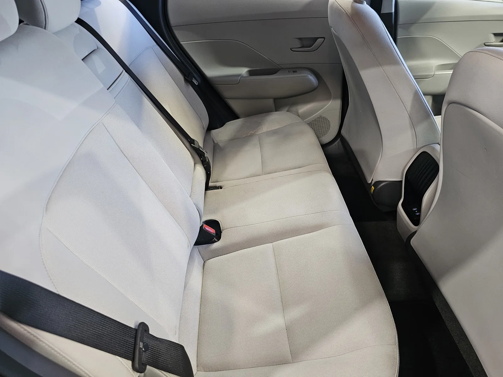 Hyundai Kona photo 8