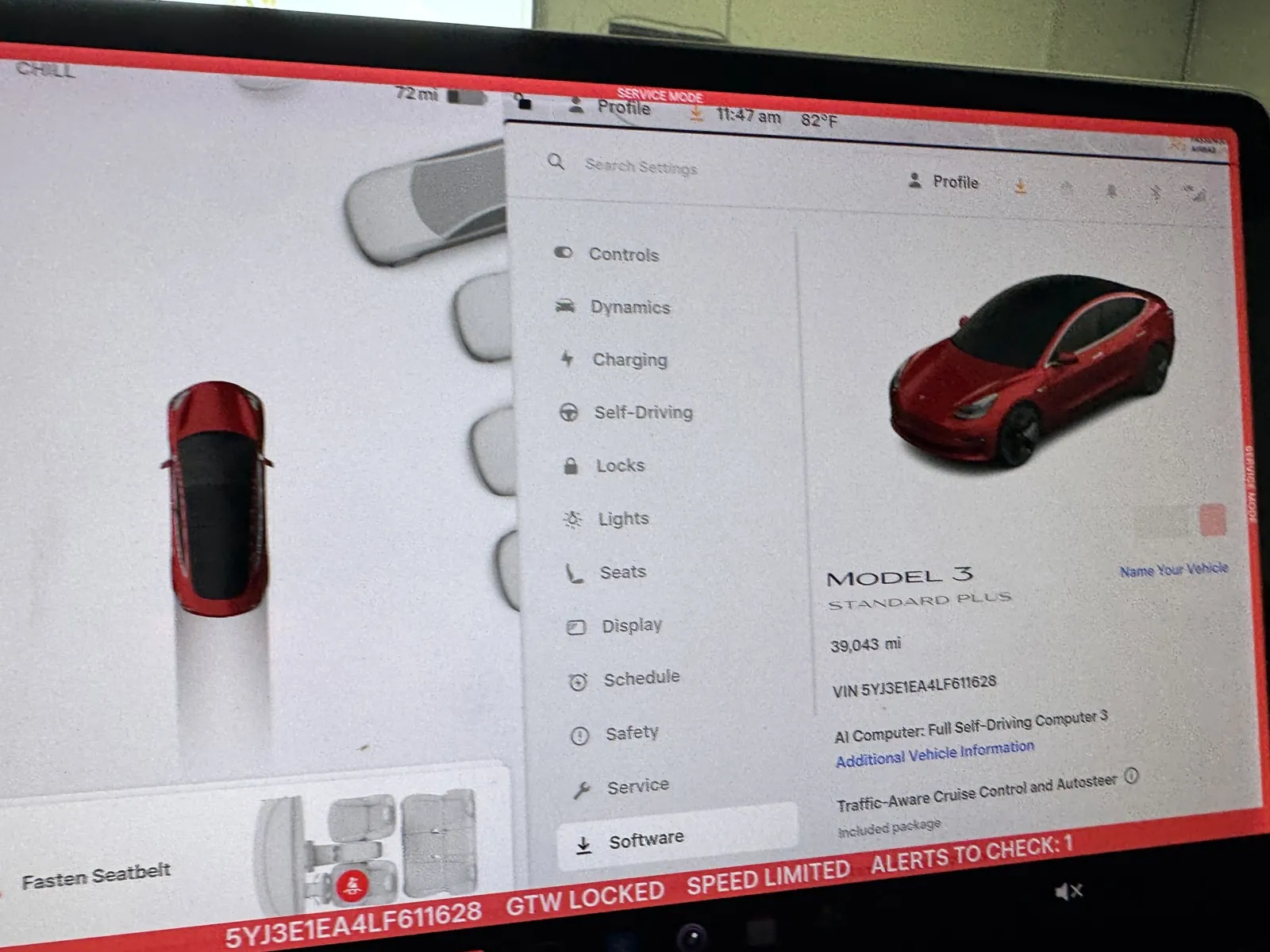 Tesla Model 3 photo 17