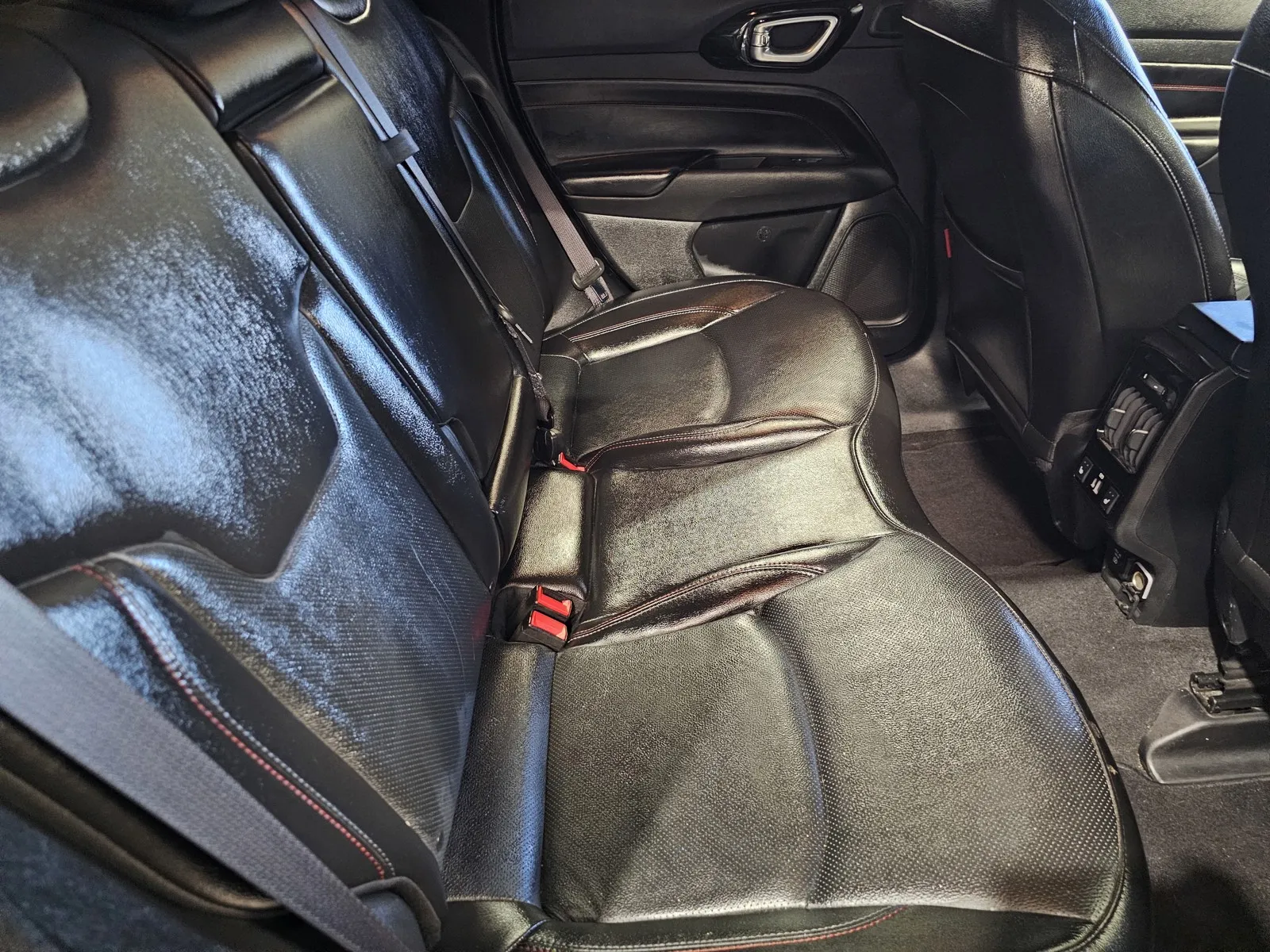 Jeep Compass photo 9