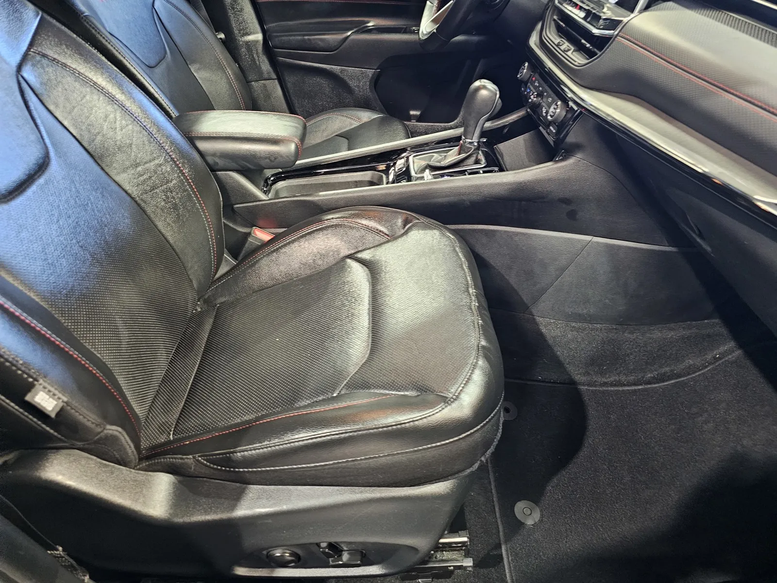 Jeep Compass photo 7