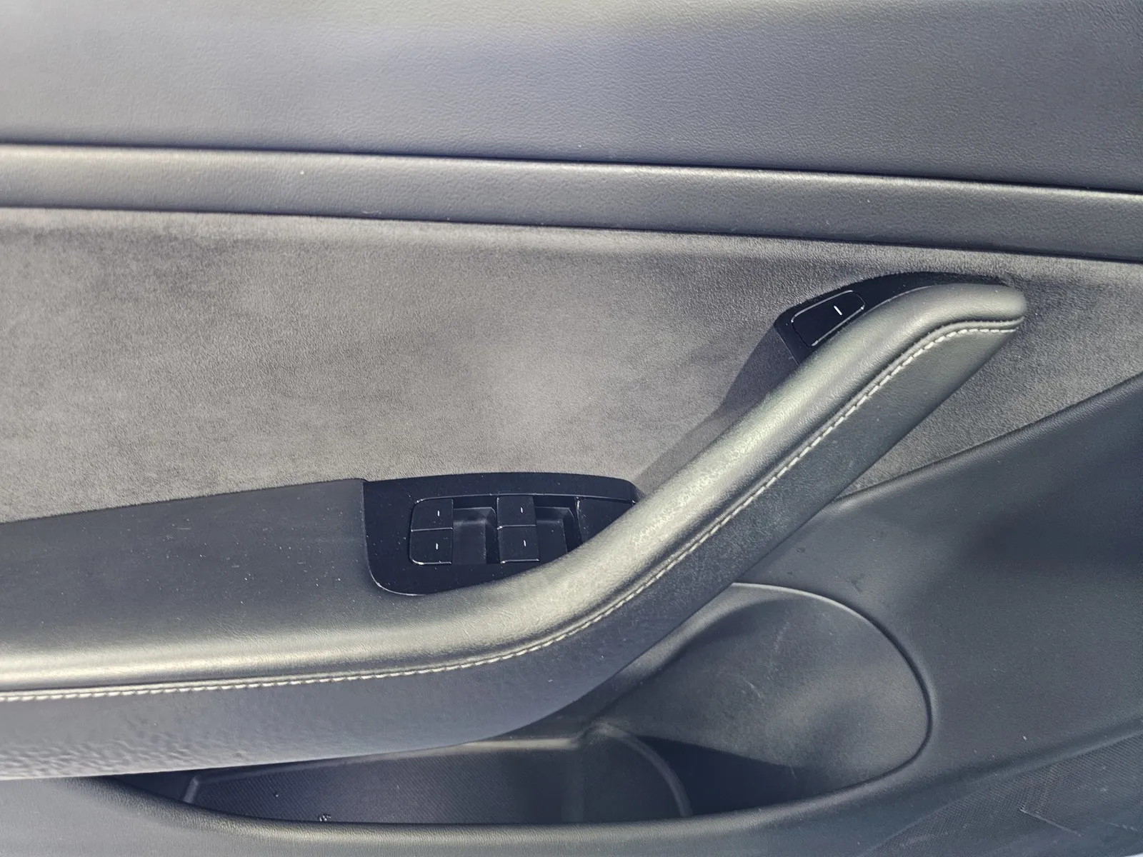 Tesla Model 3 photo 13