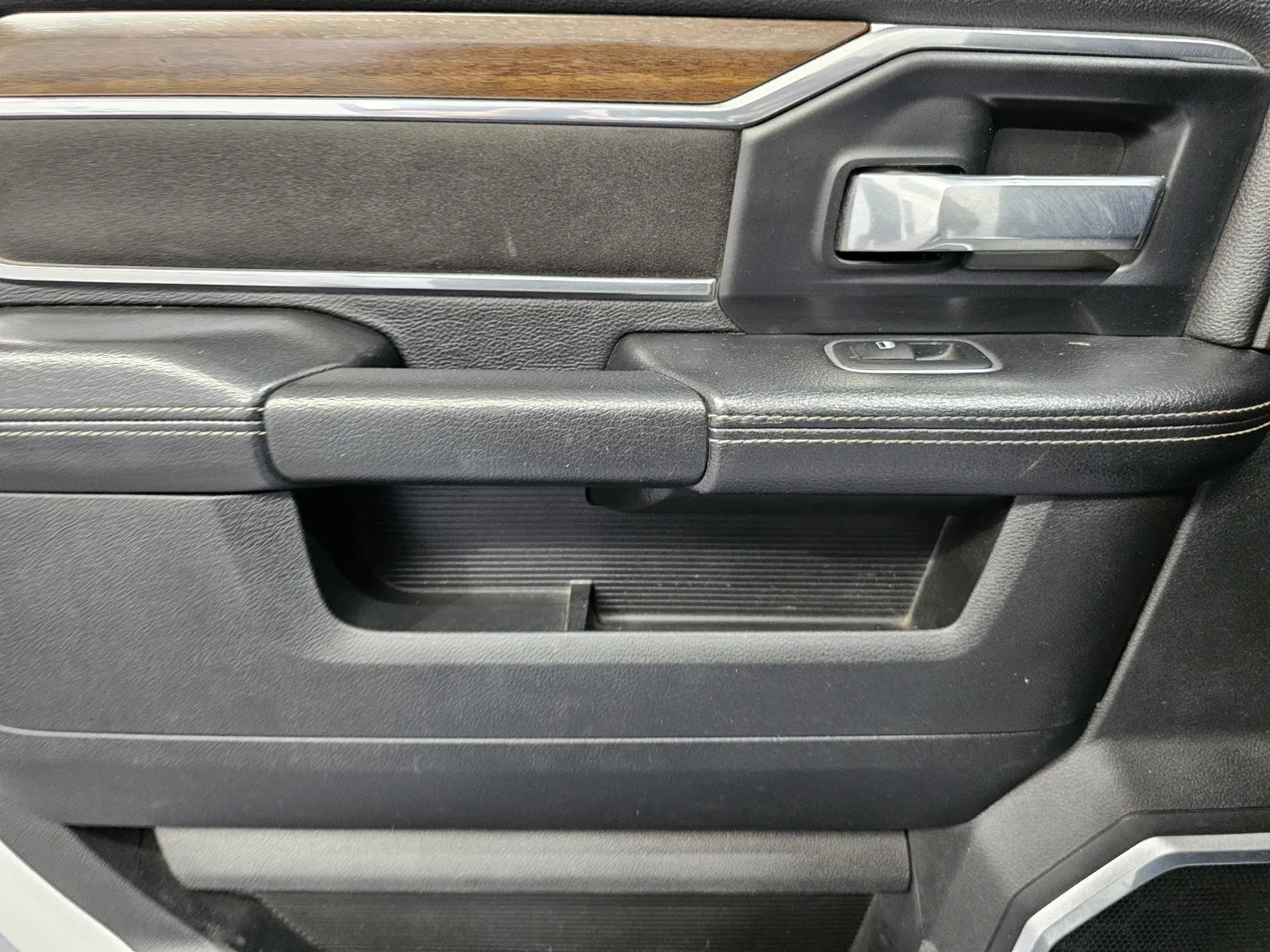 Ram 2500 photo 12