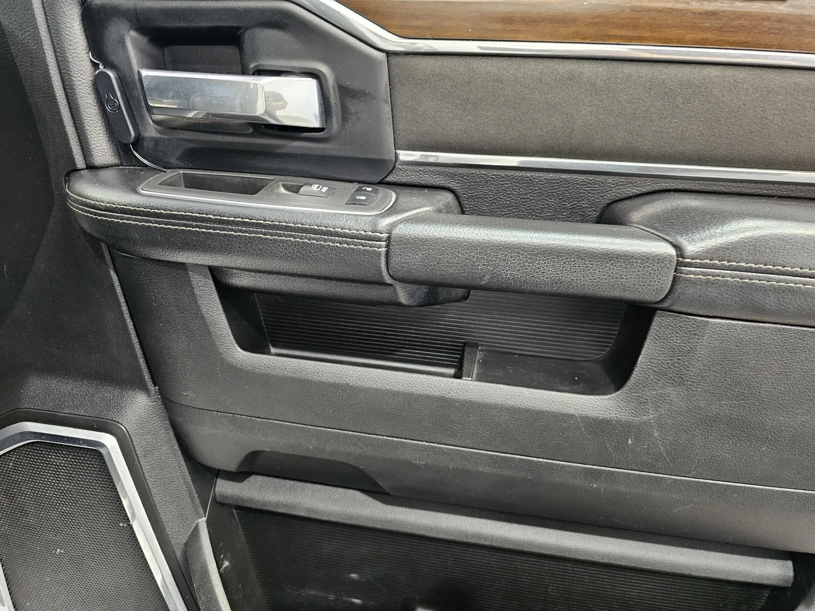 Ram 2500 photo 6