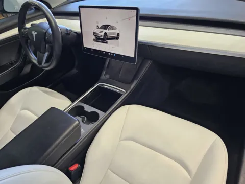 More photos of 2022 Tesla Model 3 at Premium Autos - Norco, CA