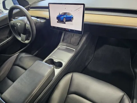 More photos of 2022 Tesla Model Y Long Range at Premium Autos - Norco, CA