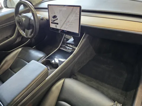 More photos of 2020 Tesla Model 3 at Premium Autos - Norco, CA