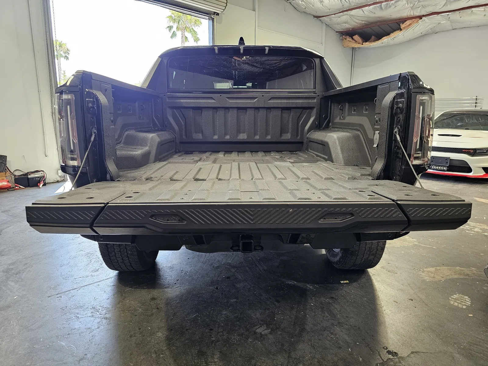 GMC Hummer EV photo 10