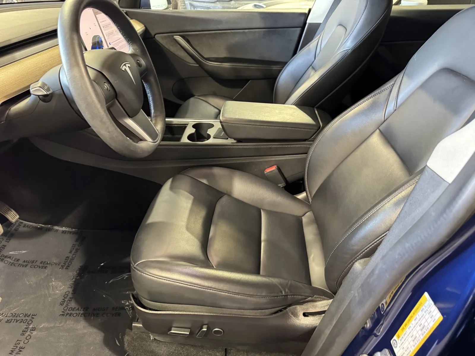 Tesla Model Y photo 12