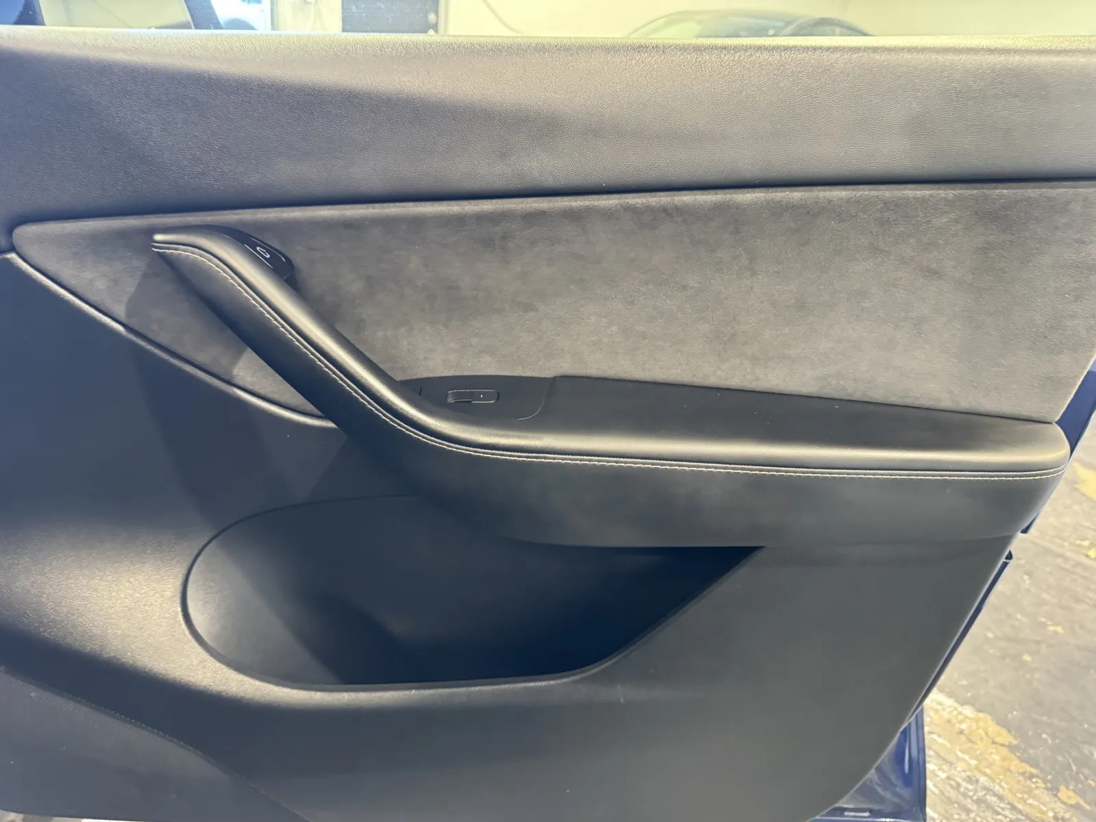 Tesla Model Y photo 7