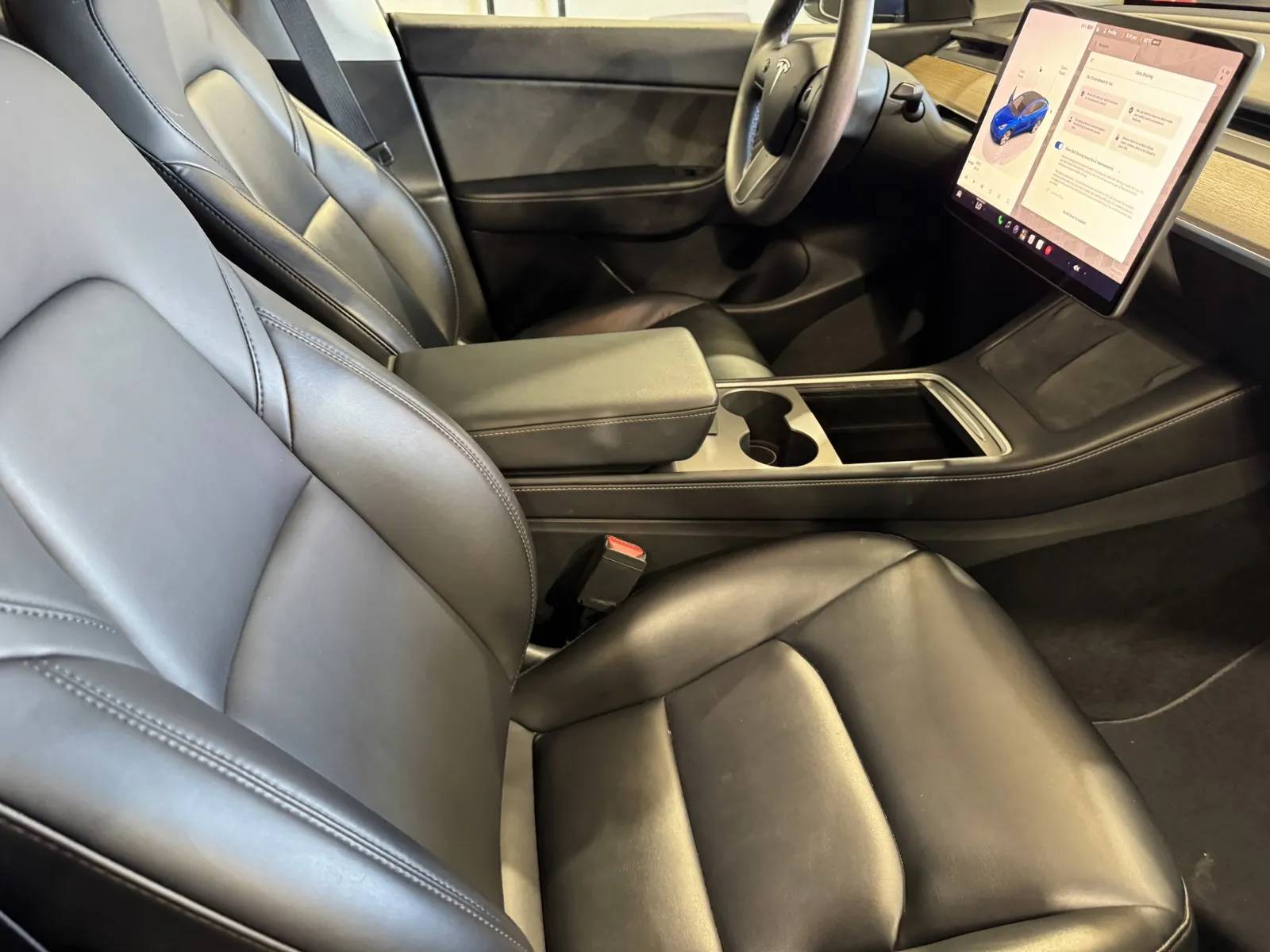 Tesla Model Y photo 6
