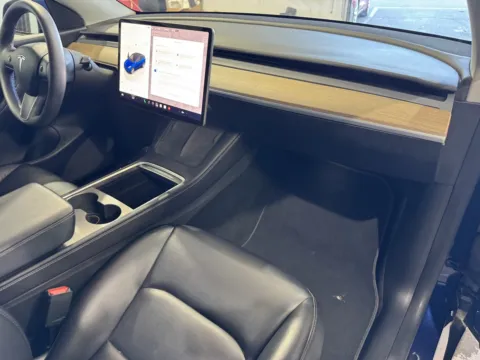 More photos of 2022 Tesla Model Y Long Range at Premium Autos - Norco, CA