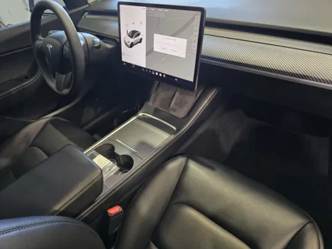 More photos of 2021 Tesla Model Y Long Range at Premium Autos - Norco, CA