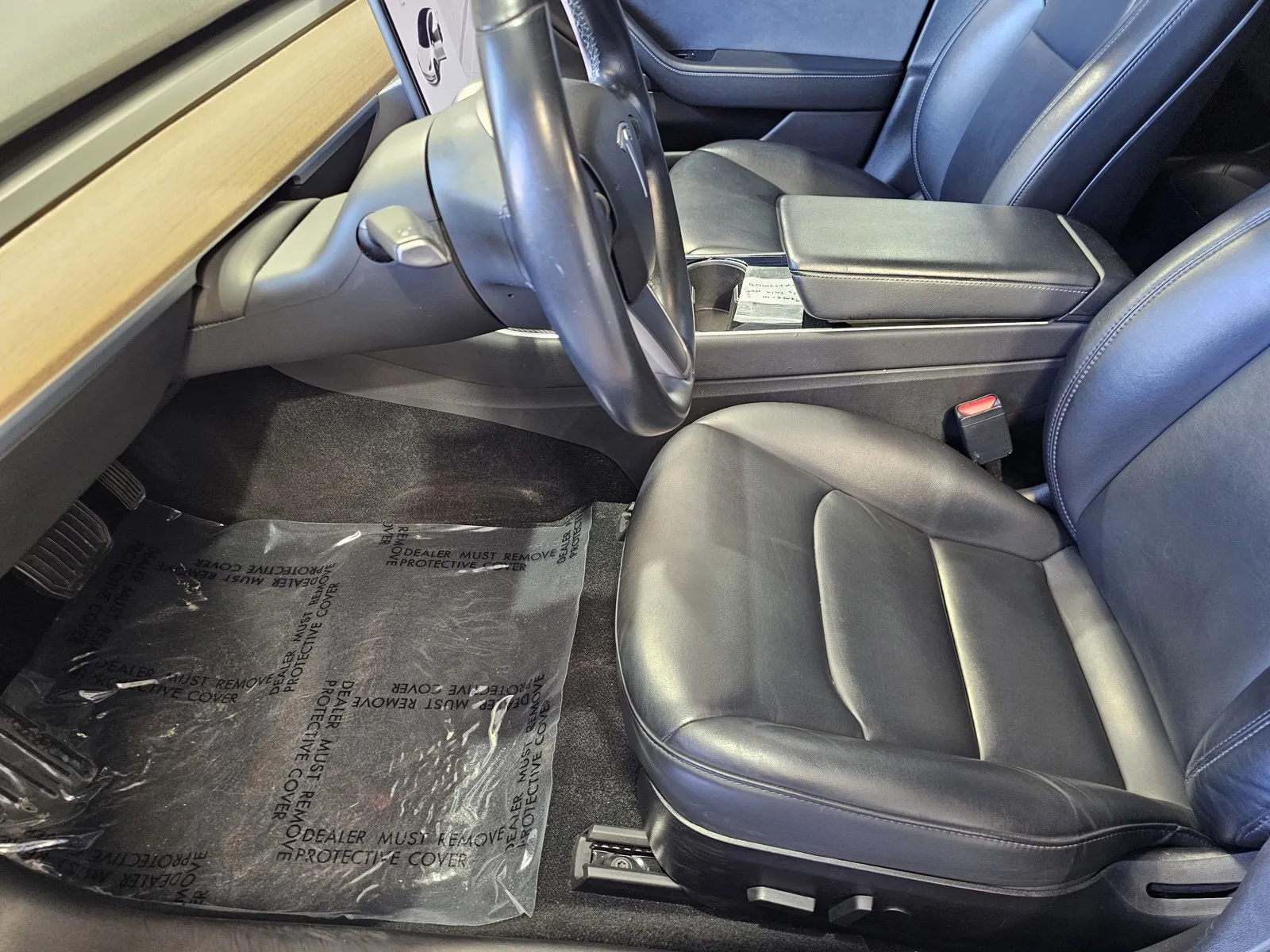 Tesla Model 3 photo 14