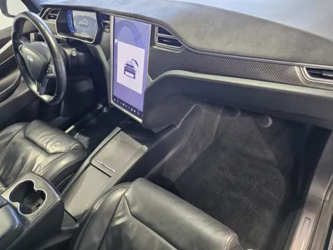 More photos of 2017 Tesla Model X at Premium Autos - Norco, CA