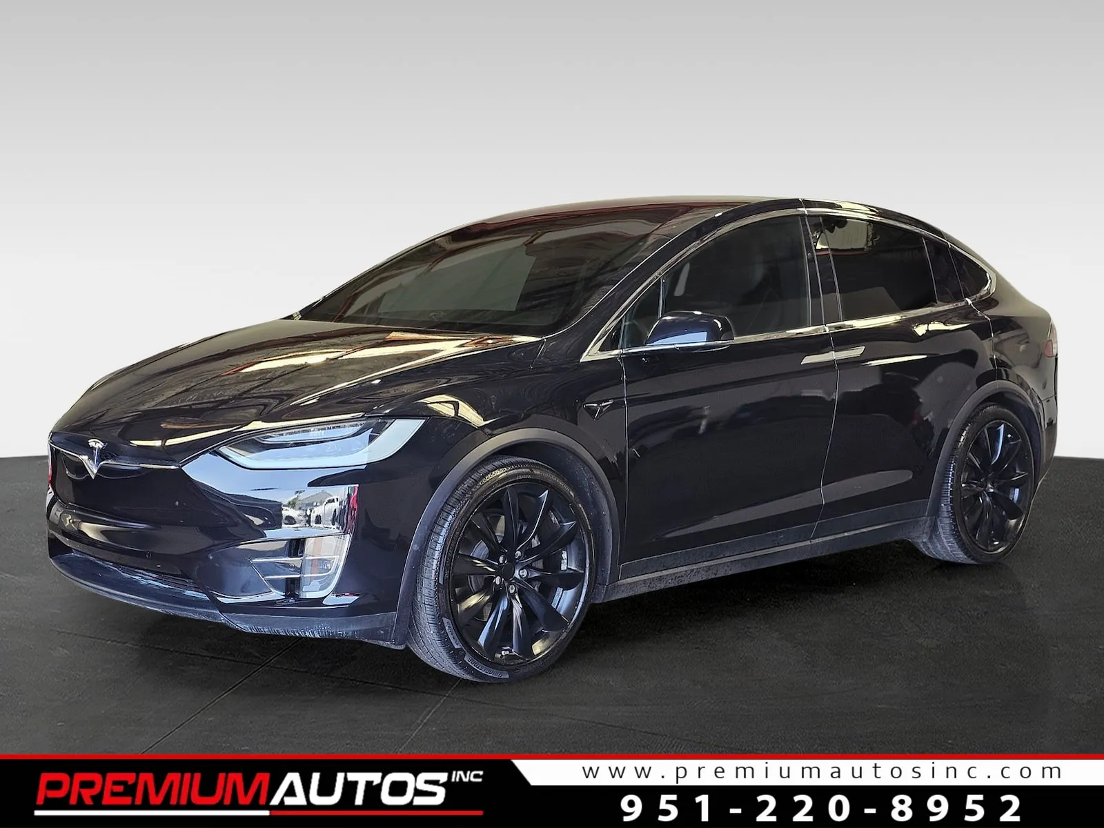 2017 Tesla Model X's photo