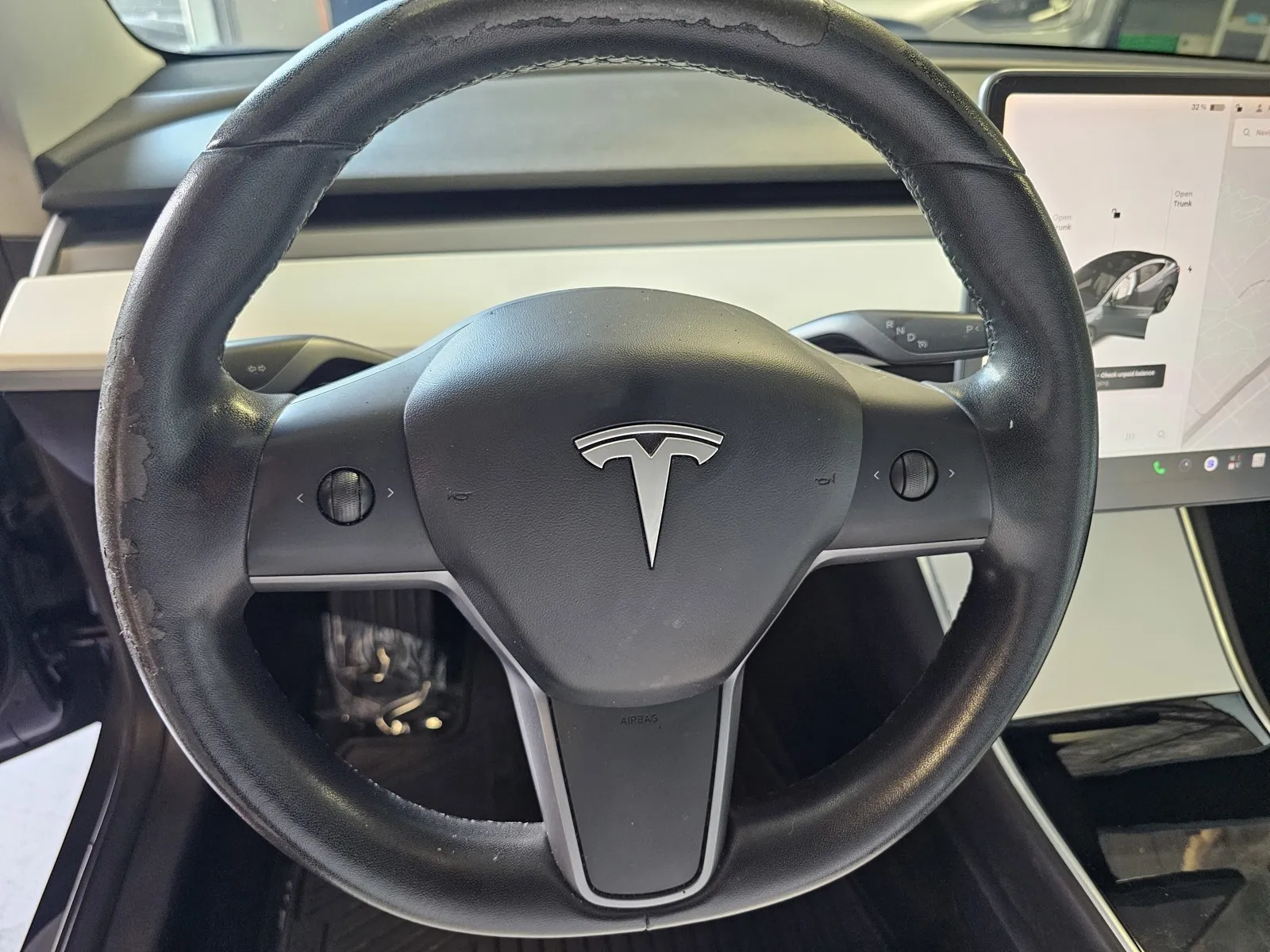 Tesla Model 3 photo 15