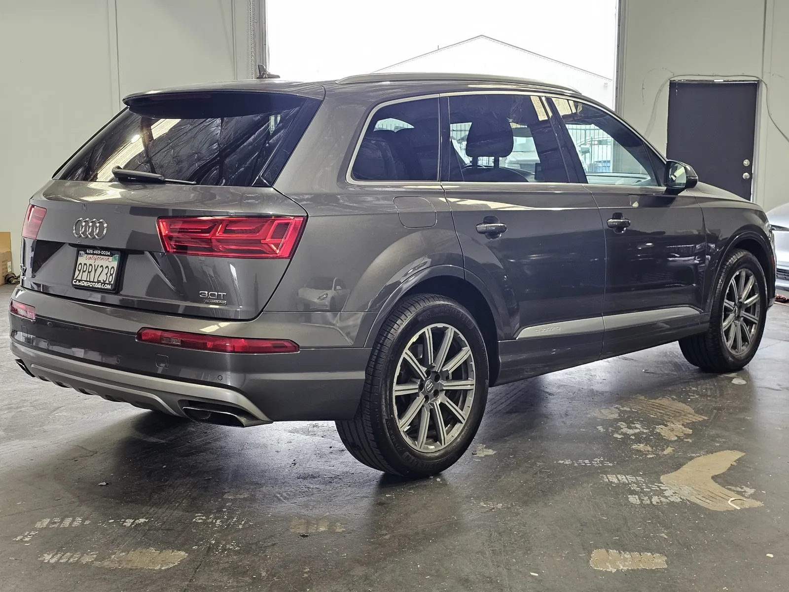 Audi Q7 photo 4