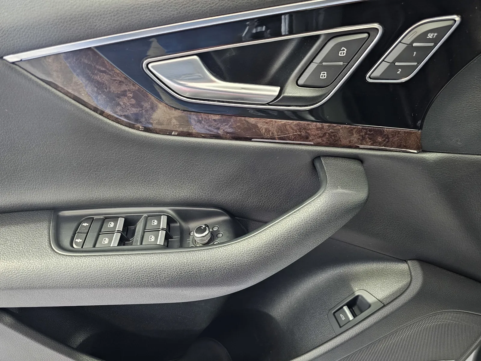 Audi Q7 photo 14