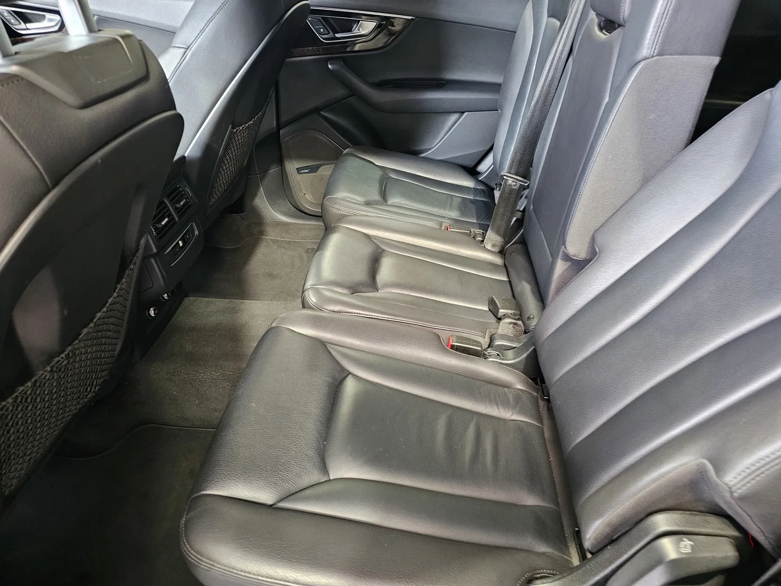 Audi Q7 photo 13