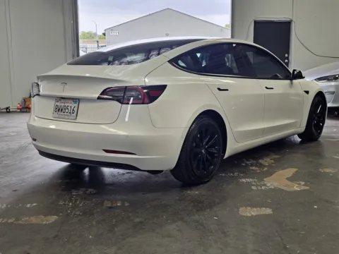 More photos of 2021 Tesla Model 3 Standard Range Plus at Premium Autos - Norco, CA
