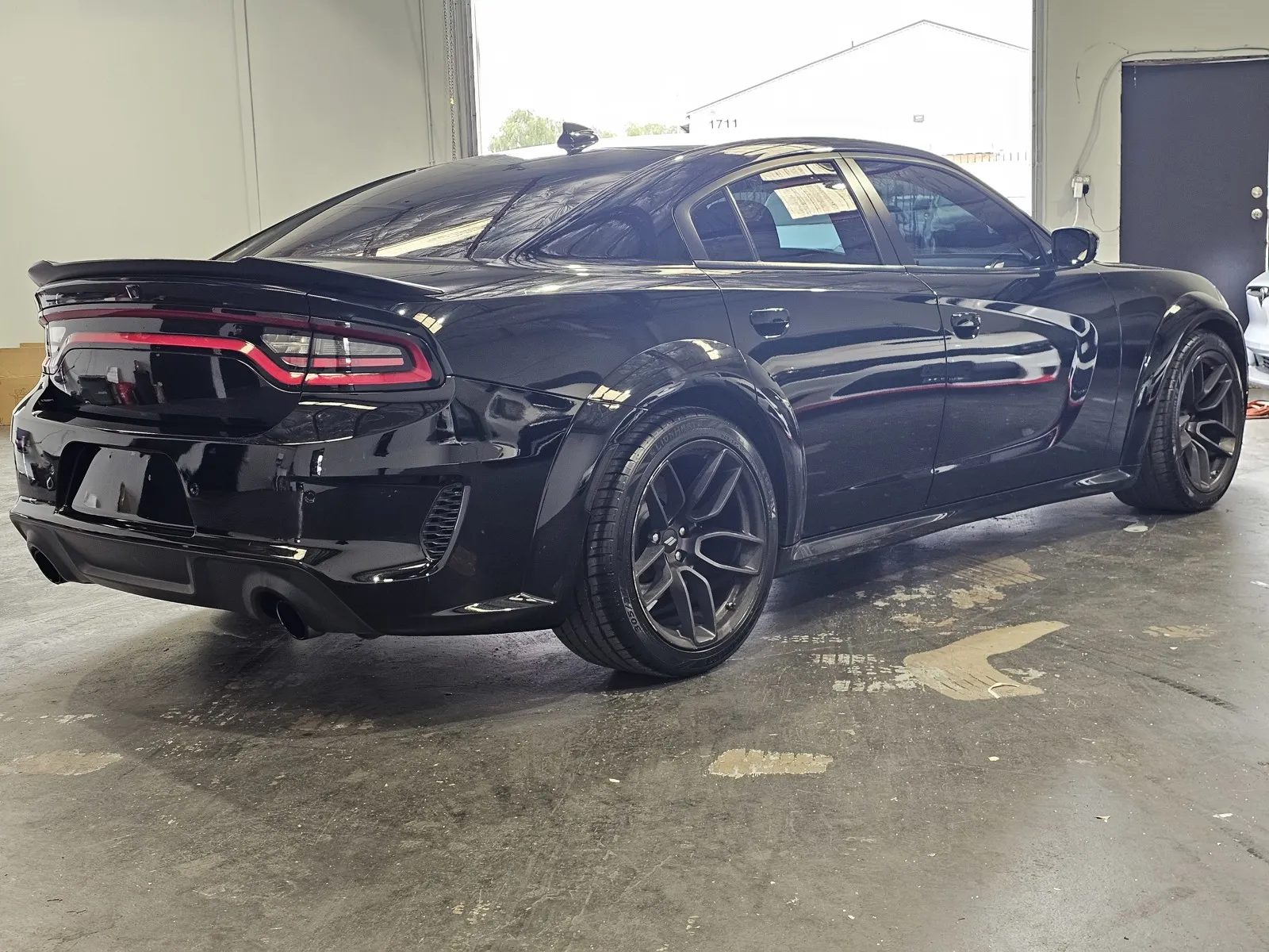 Dodge Charger photo 4
