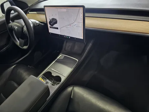 More photos of 2021 Tesla Model Y Performance at Premium Autos - Norco, CA