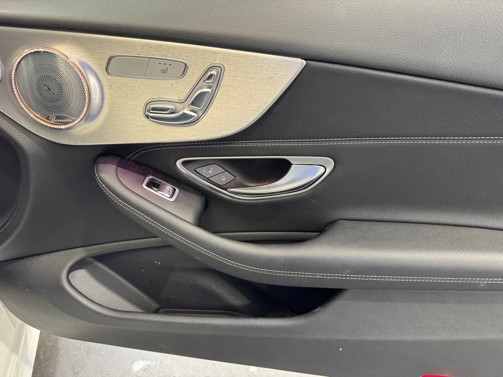 Mercedes-Benz C-Class photo 8