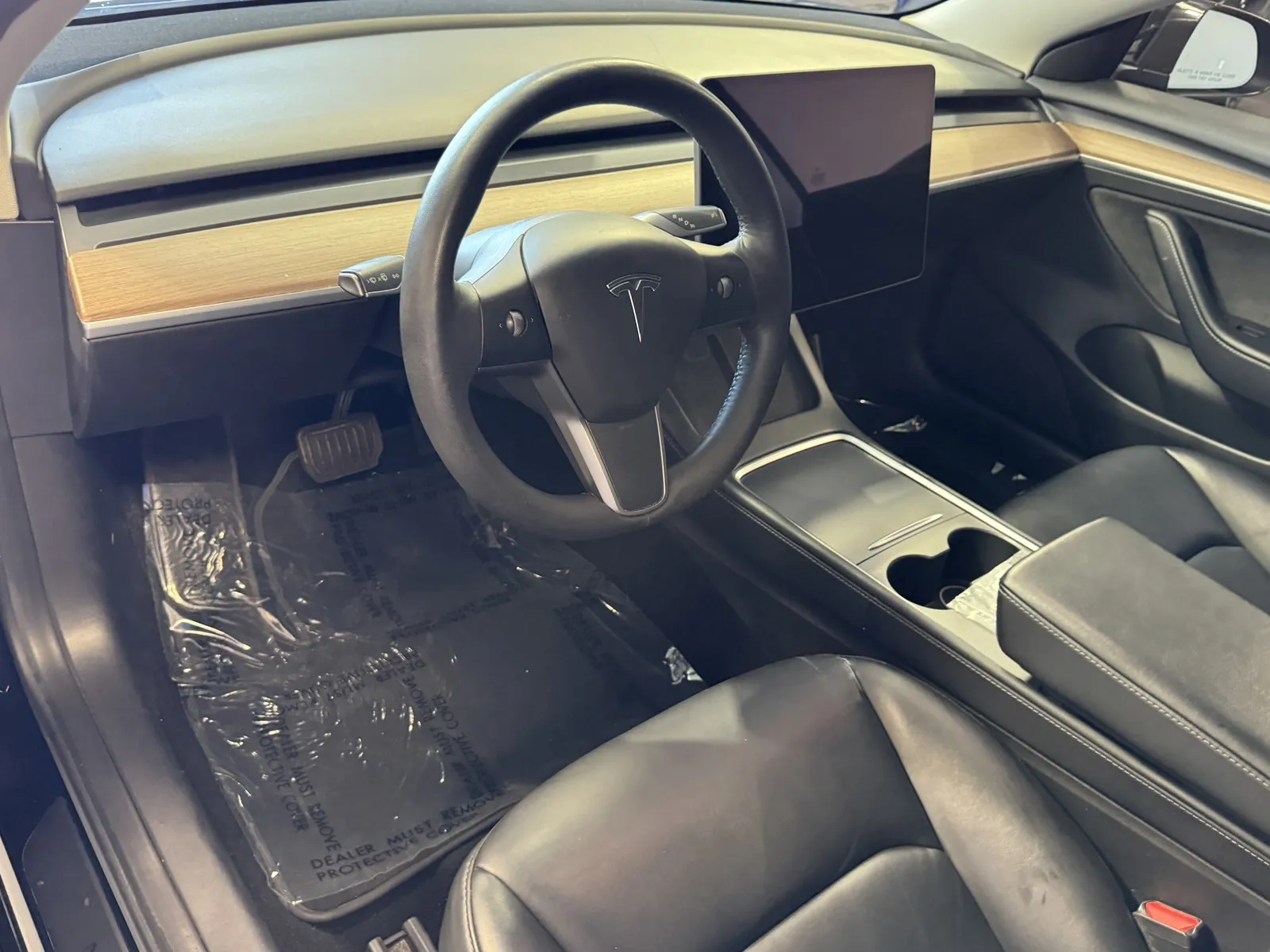 Tesla Model 3 photo 12
