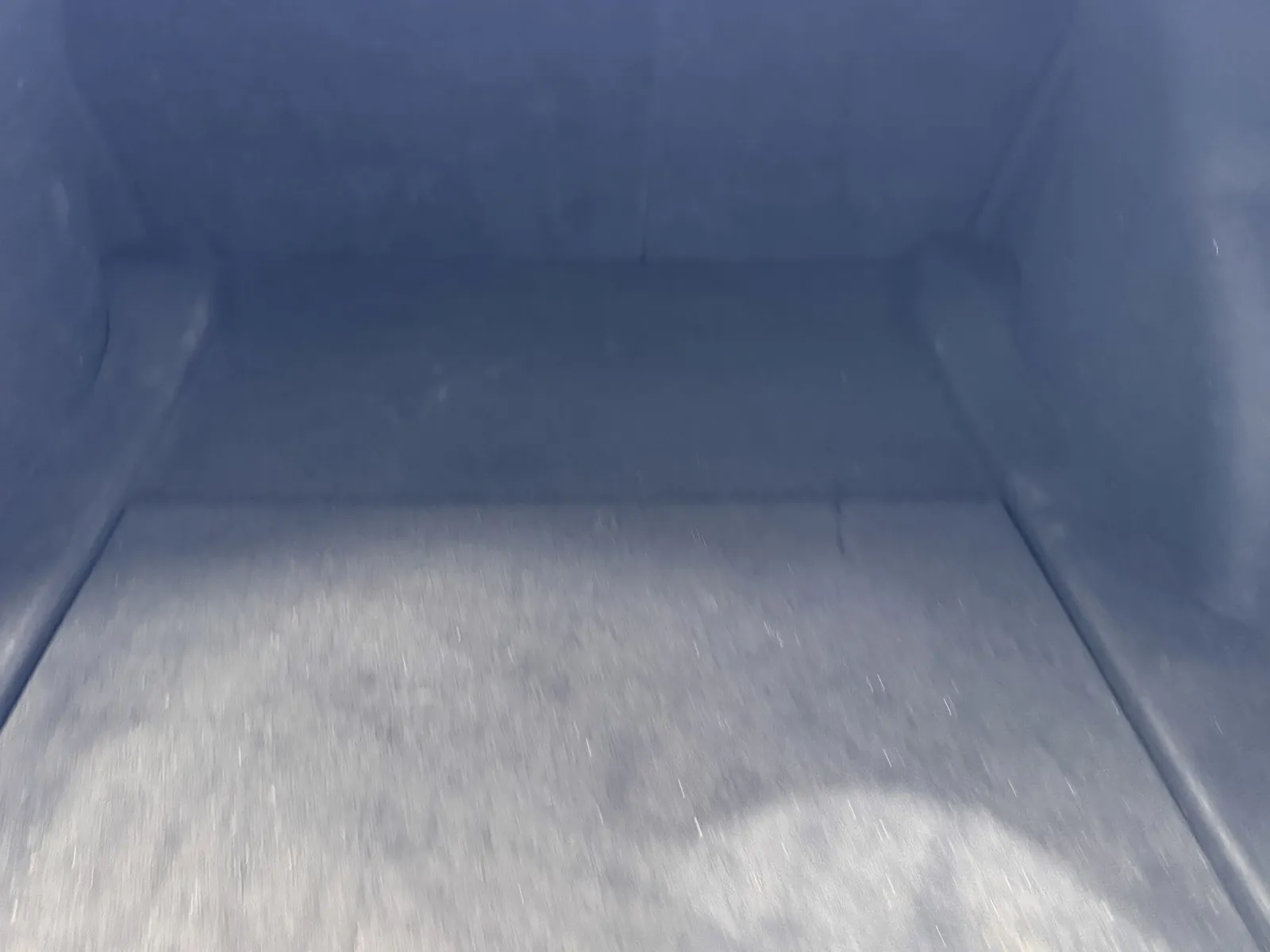 Tesla Model 3 photo 10
