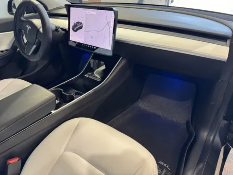 More photos of 2021 Tesla Model Y Long Range at Premium Autos - Norco, CA