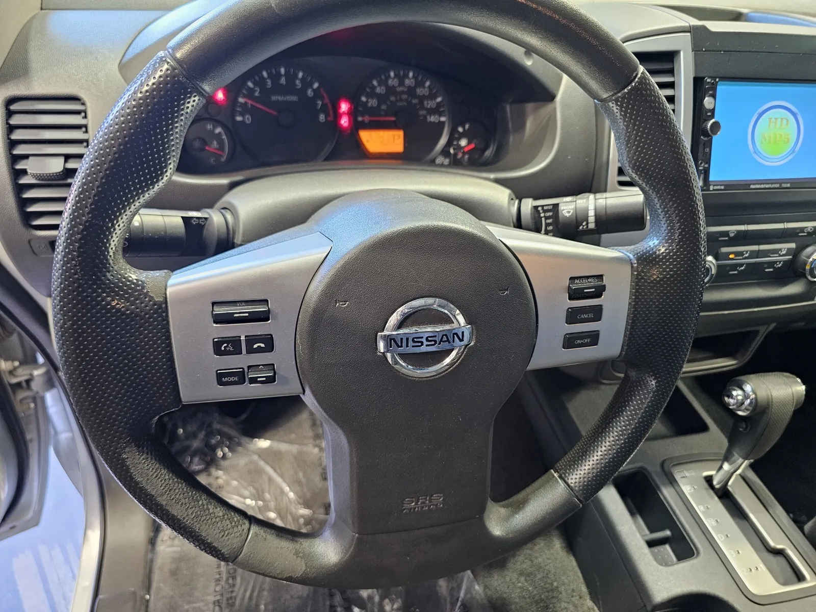 Nissan Frontier photo 11