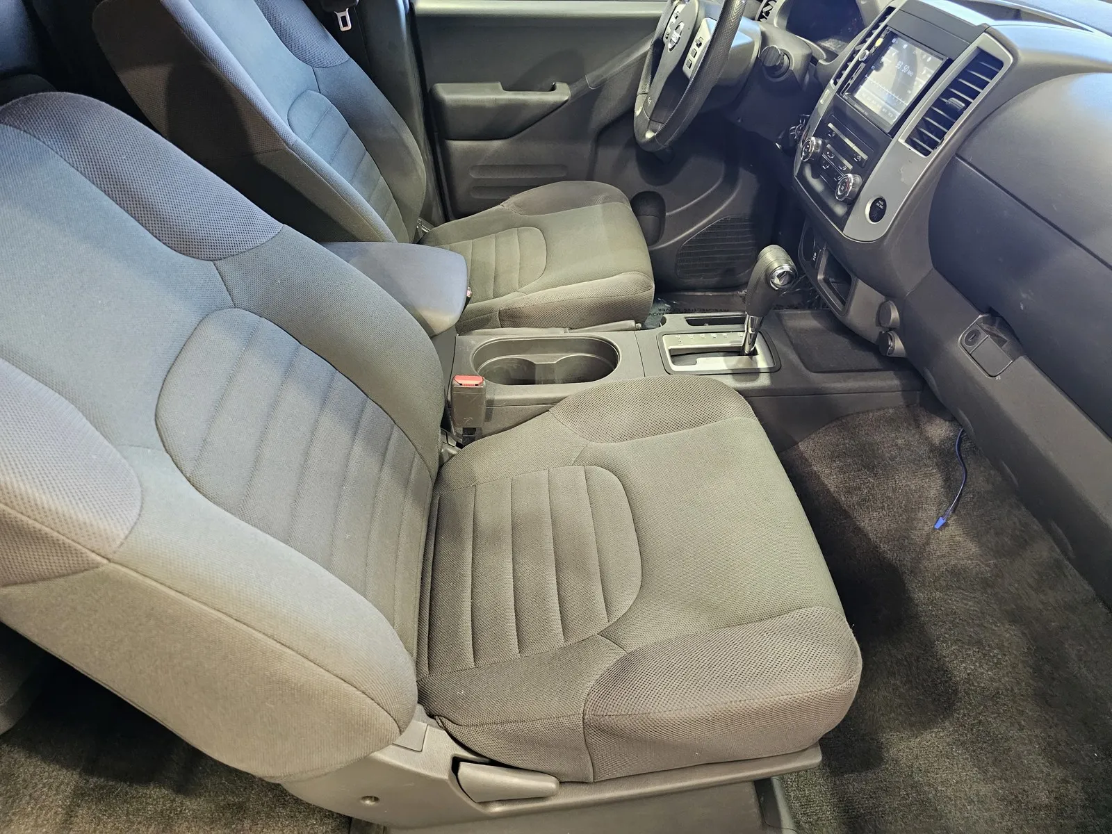 Nissan Frontier photo 7