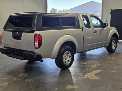 More photos of 2016 Nissan Frontier at Premium Autos - Norco, CA