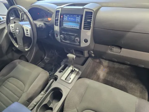 More photos of 2016 Nissan Frontier at Premium Autos - Norco, CA