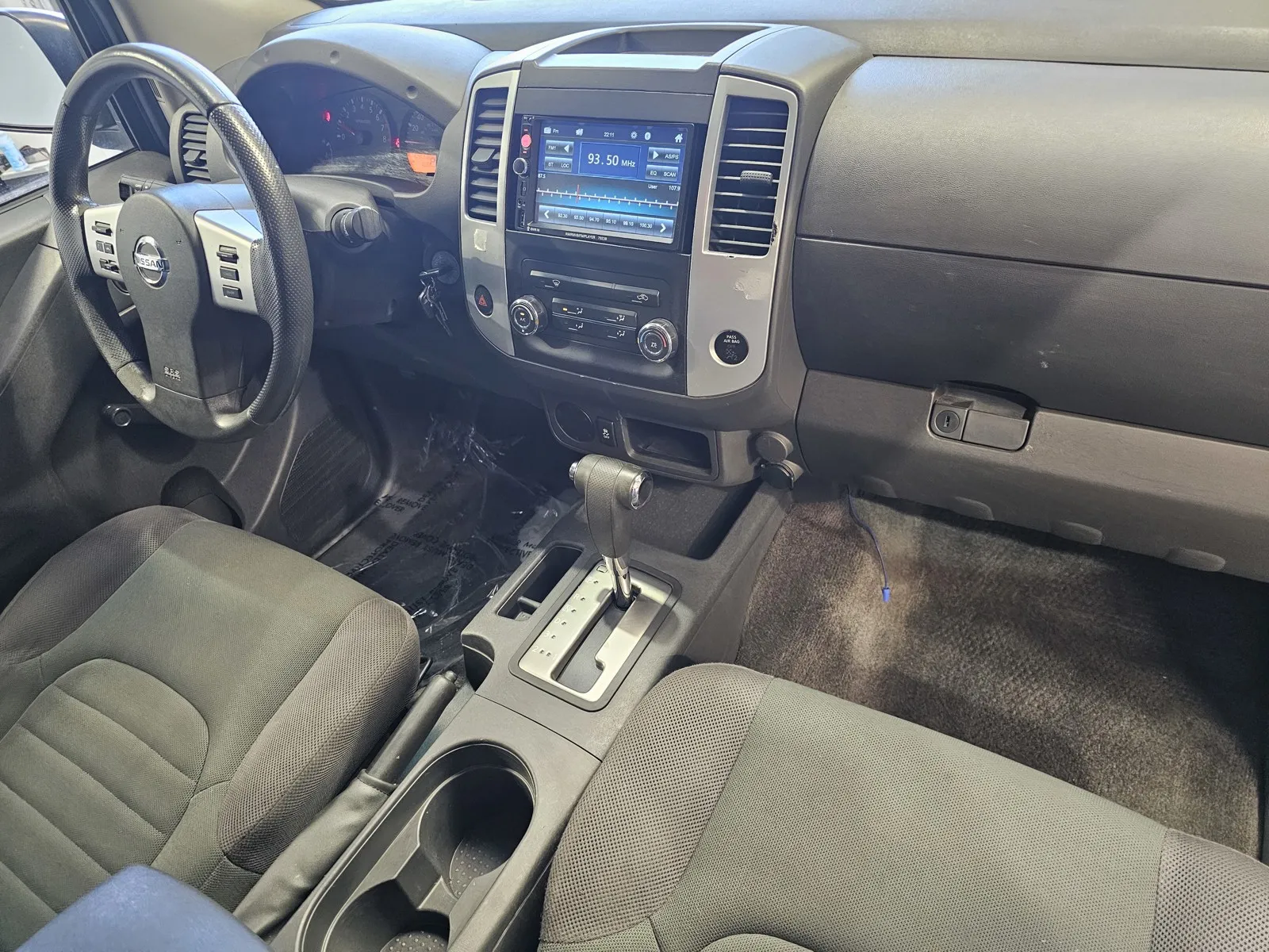 Nissan Frontier photo 5