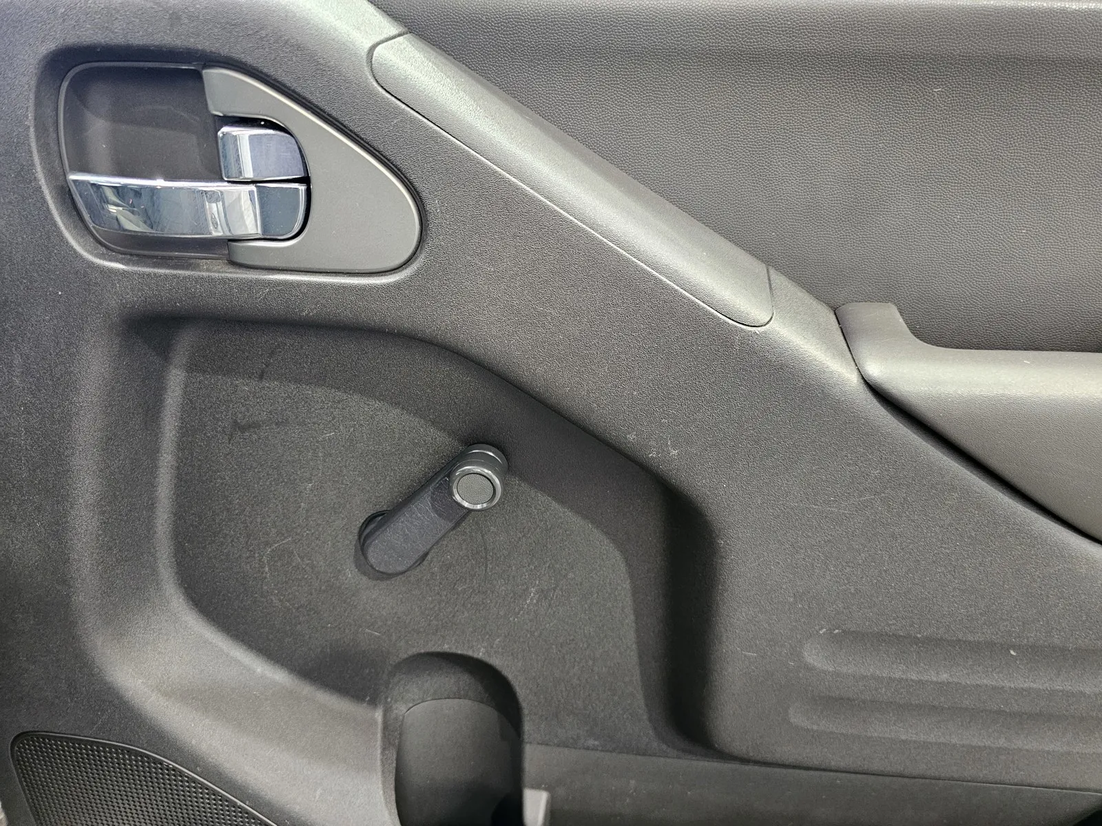 Nissan Frontier photo 6