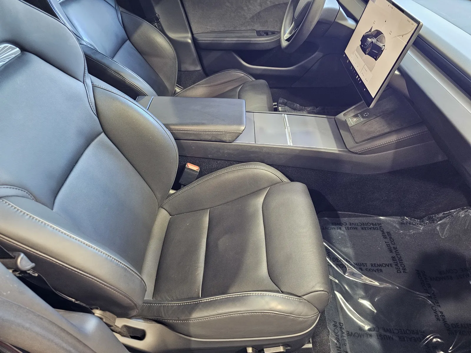 Tesla Model 3 photo 7