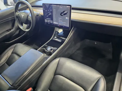 More photos of 2020 Tesla Model 3 at Premium Autos - Norco, CA