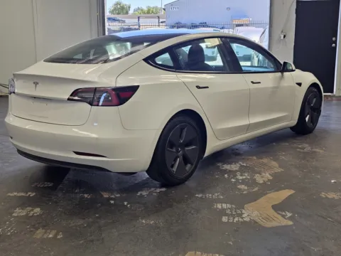 More photos of 2021 Tesla Model 3 Standard Range Plus at Premium Autos - Norco, CA