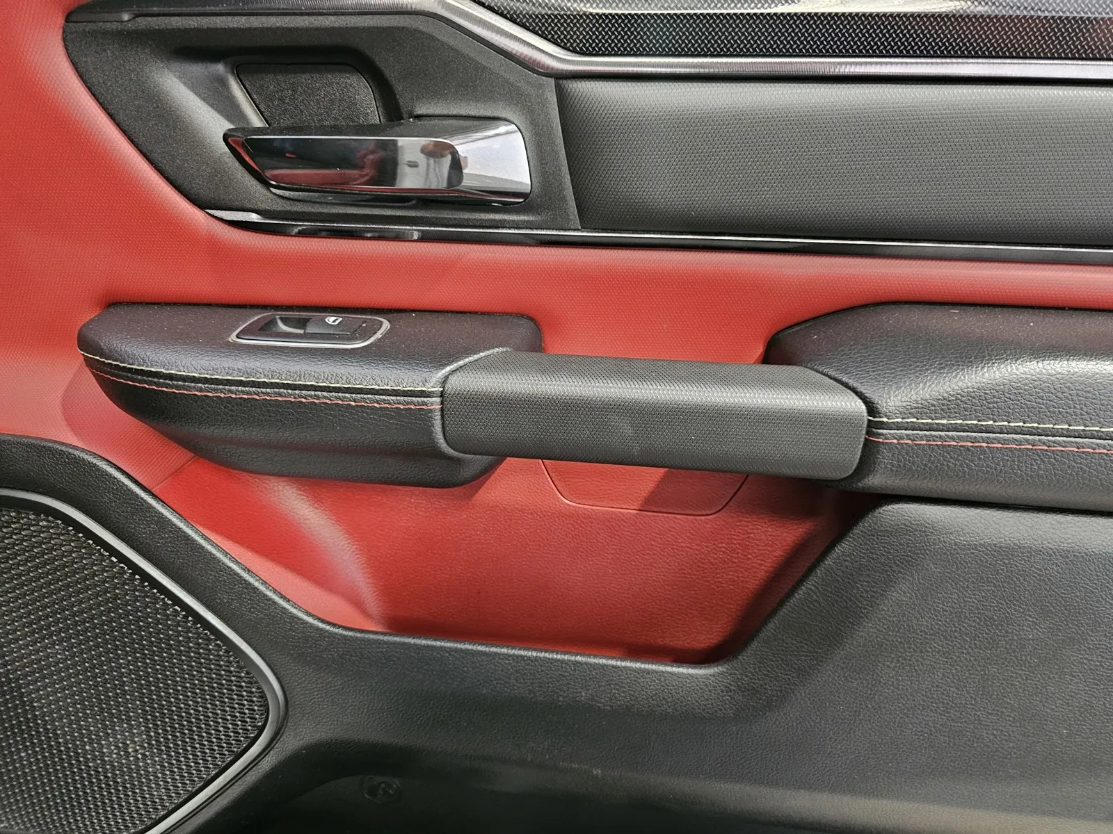 Ram 1500 photo 8
