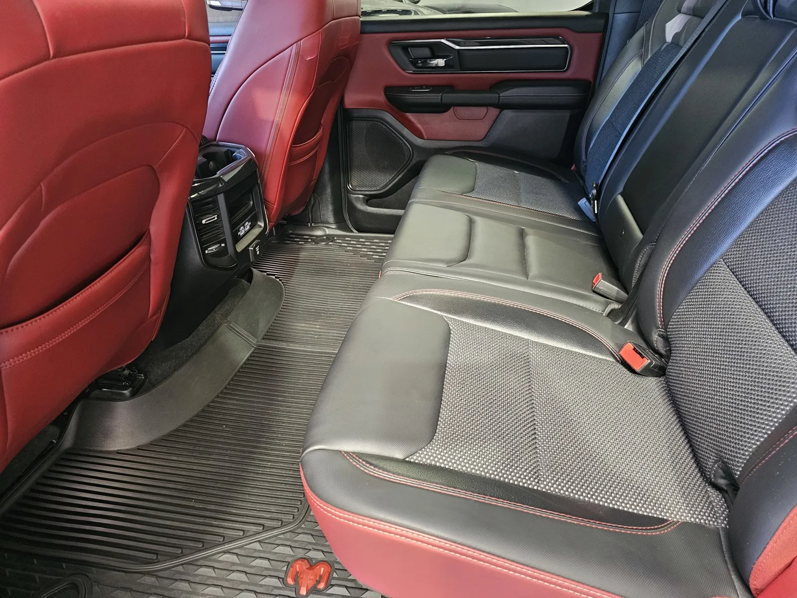 Ram 1500 photo 13