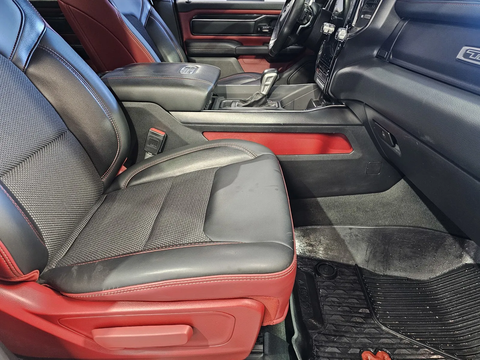 Ram 1500 photo 7