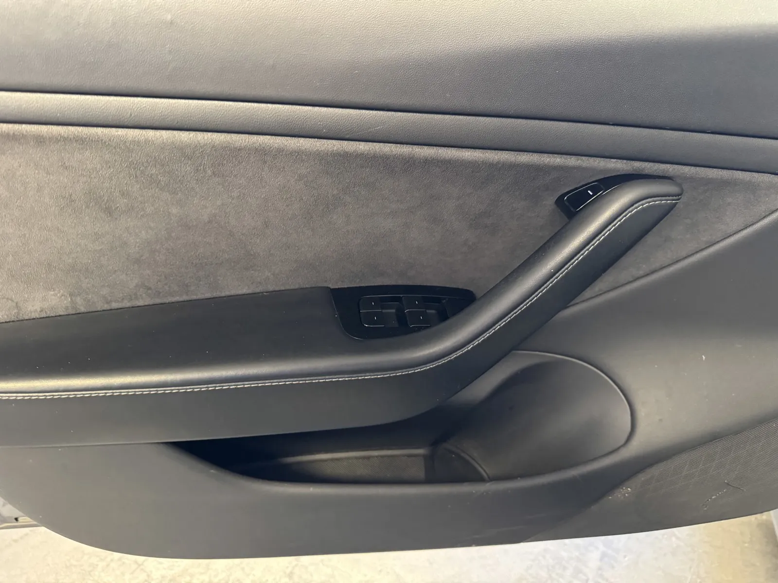 Tesla Model 3 photo 13