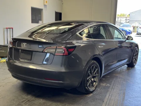 More photos of 2019 Tesla Model 3 Standard Range Plus at Premium Autos - Norco, CA