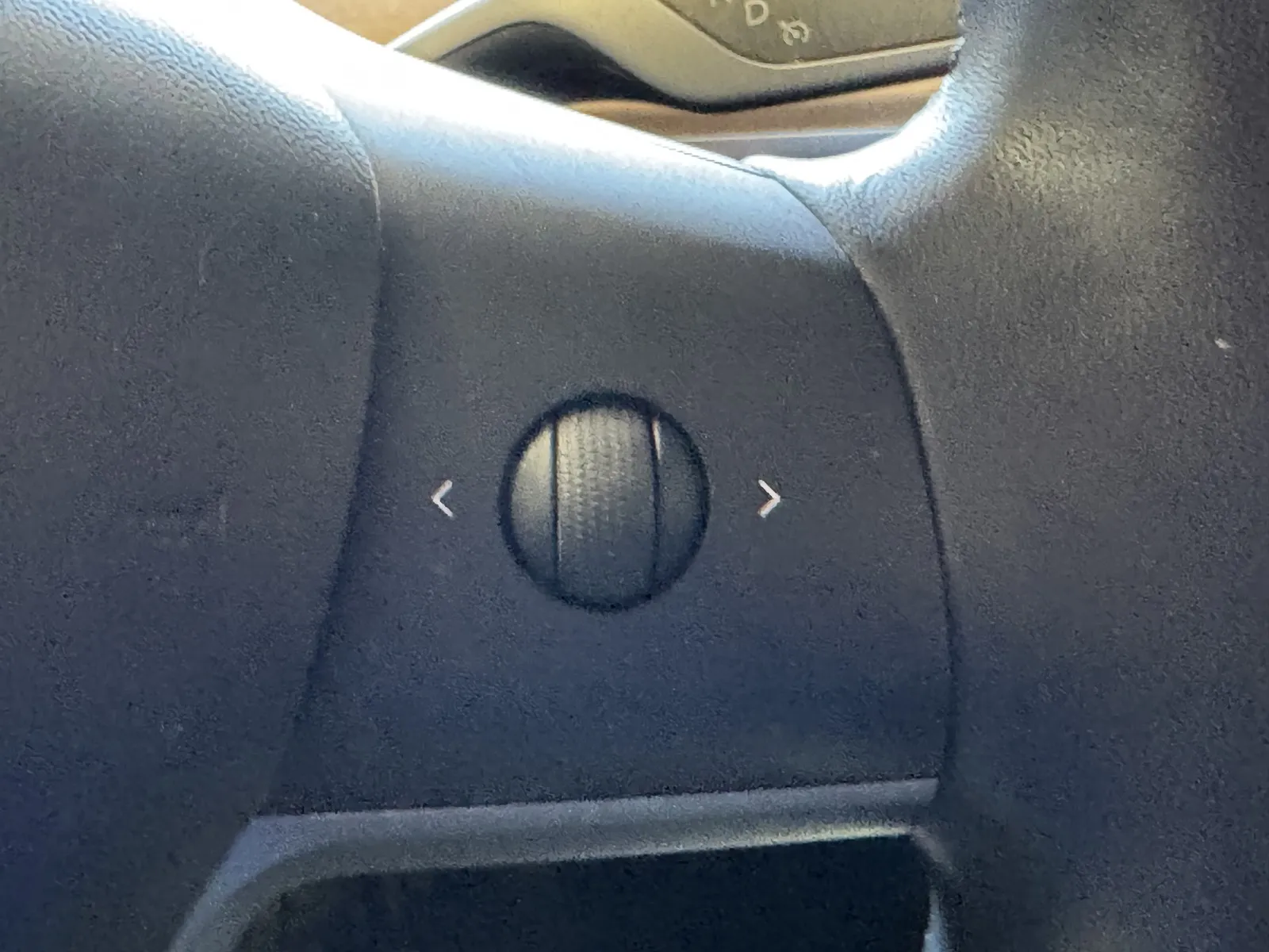 Tesla Model 3 photo 16