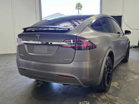 More photos of 2016 Tesla Model X 90D at Premium Autos - Norco, CA