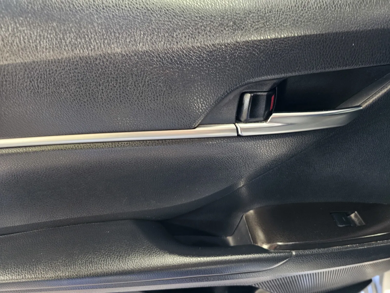 Toyota Camry photo 11